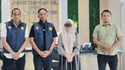 Penyidik Polda Aceh Serahkan Tersangka Kasus Promosi Judi Online ke JPU