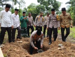 Wakapolda Aceh Letakkan Batu Pertama Pembangunan Masjid Pesantren Babul Ulum